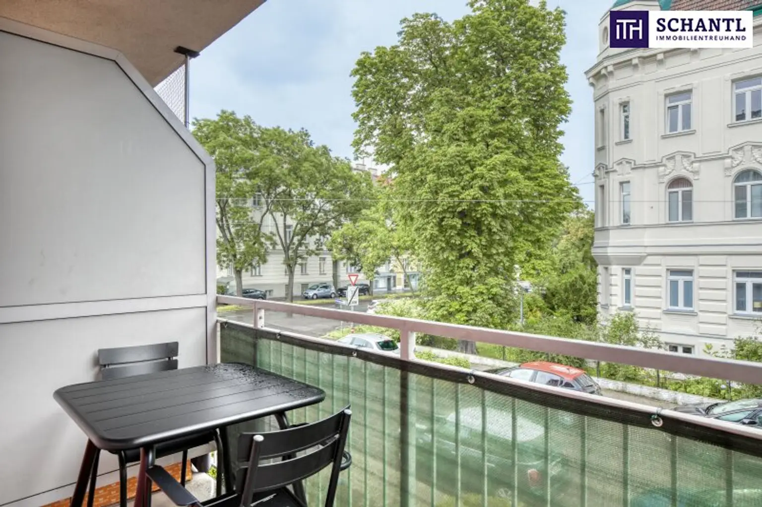 2023 NEU sanierte 3,5 Zimmer Wohnung mit top Ausstattung und bester Nachbarschaft. Schnell sein!!!
