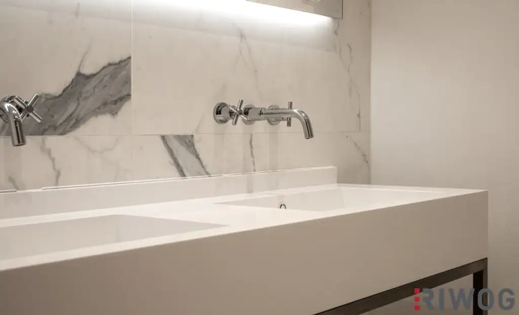 LUXUS-ALTBAUWOHNUNG am Börseplatz 1, 1010 Wien