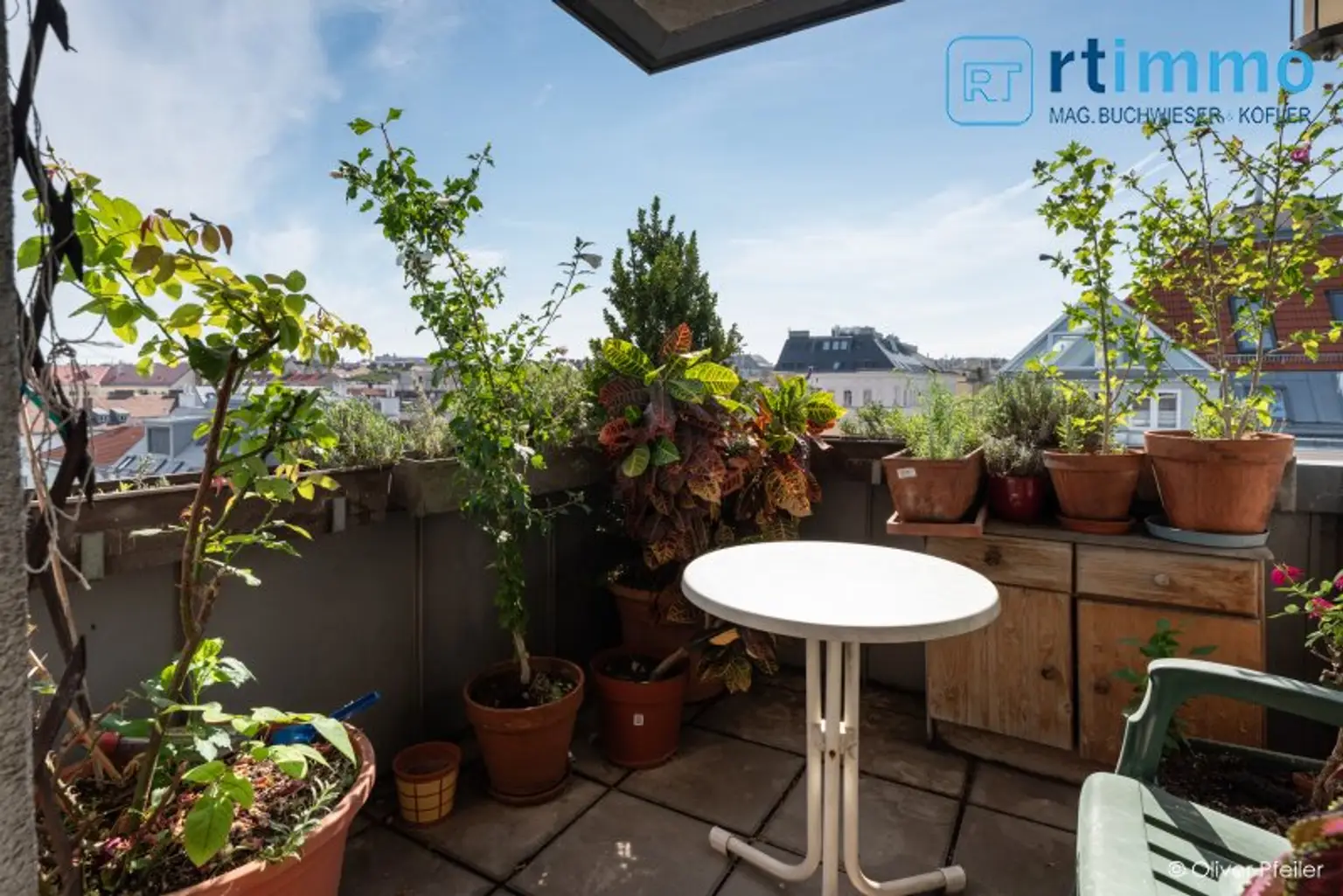 UNKONVENTIONELLE GALERIEWOHNUNG | 6 ZIMMER | ATEMBERAUBENDER WEITBLICK