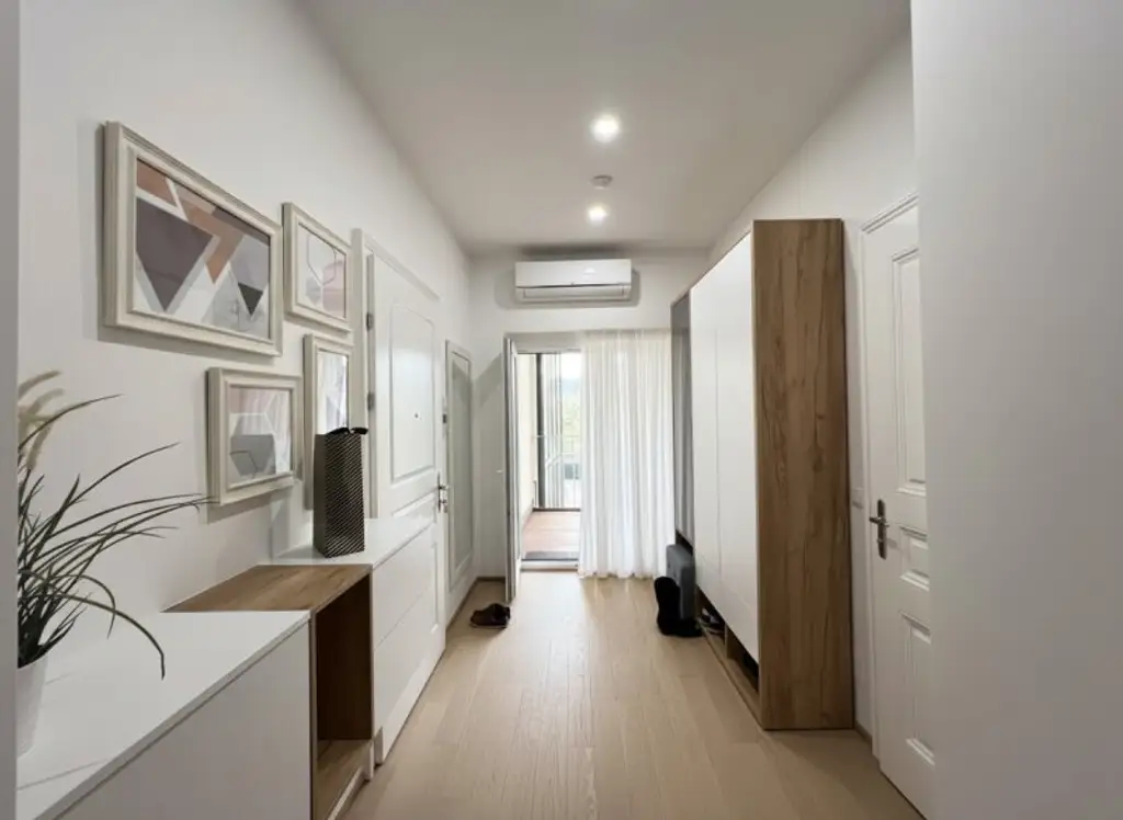 MODERNES DESIGN VOLLMÖBLIERT TRIFFT ALTBAU