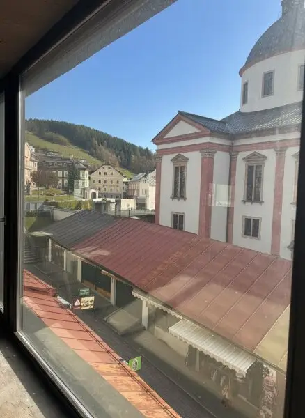 WOHN- UND GESCHÄFTSHAUS IM HERZEN VON MARIAZELL