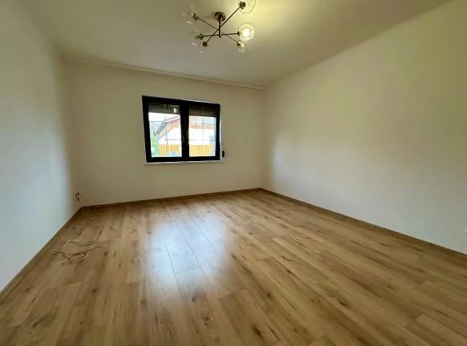 Objekt 2 - Wohnung 1 - Zimmer