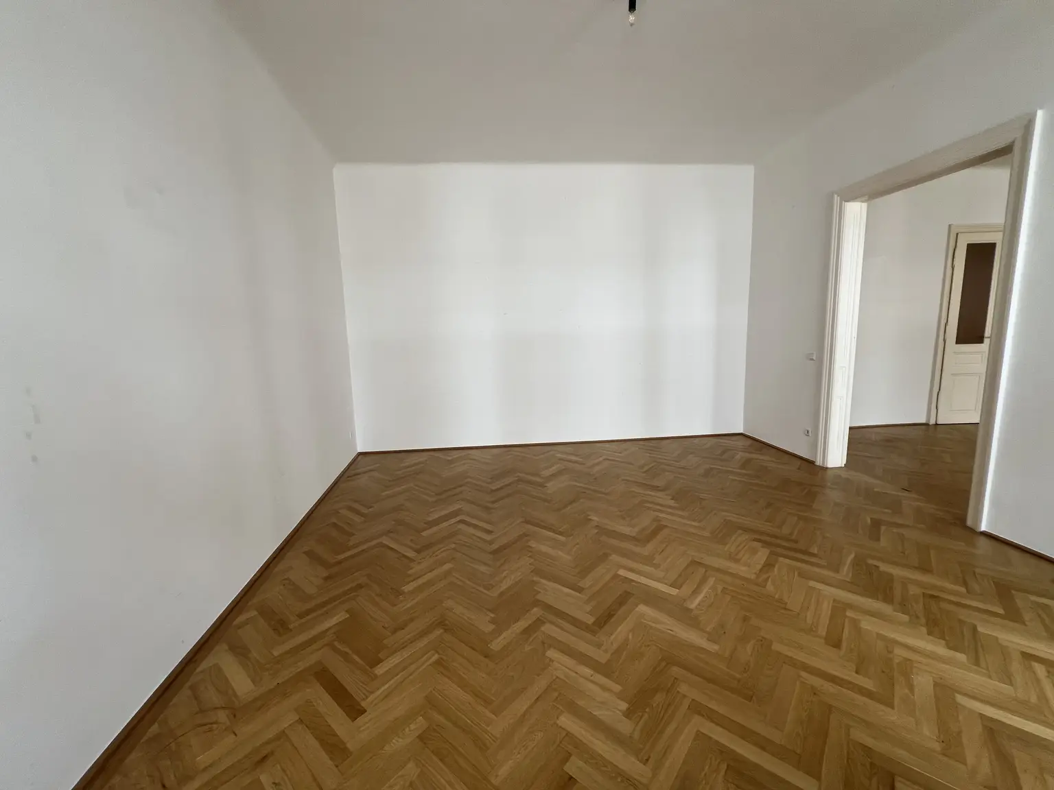 Schöne 2-Zimmerwohnung nahe Volkstheater