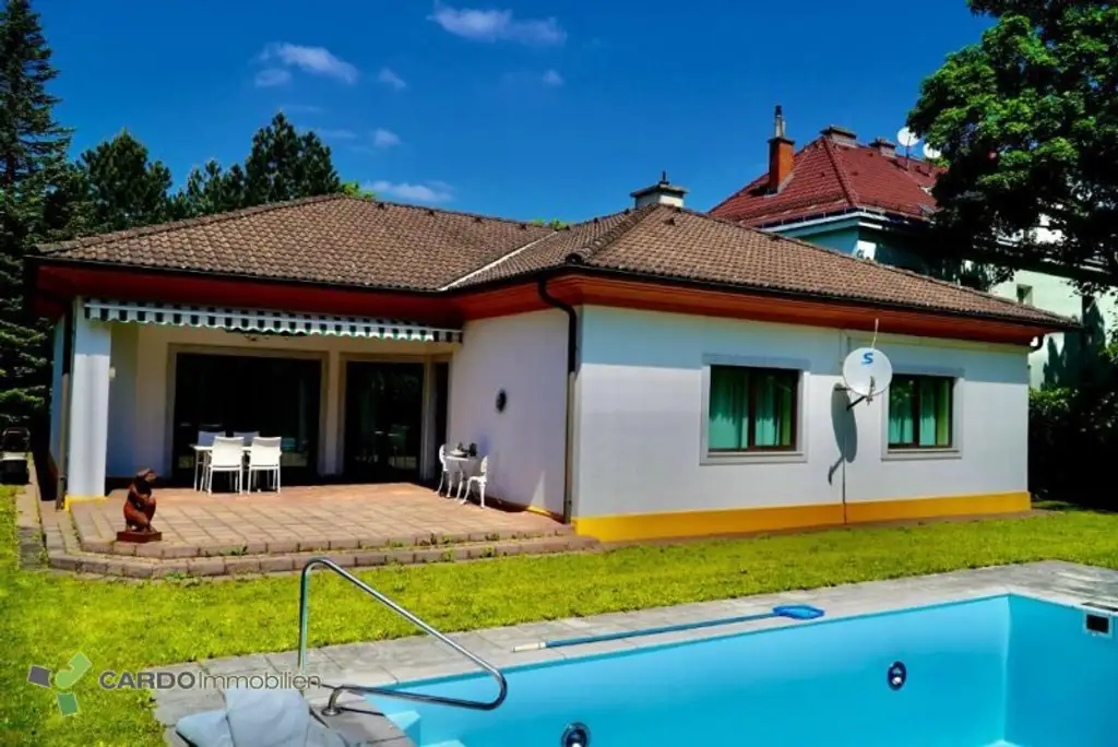 Wohnen oder Baubewilligtes Grundstück für ca. 615,15m² Wohnfläche, ca. 91,48m² Terrassen, 13 Garagenplätze