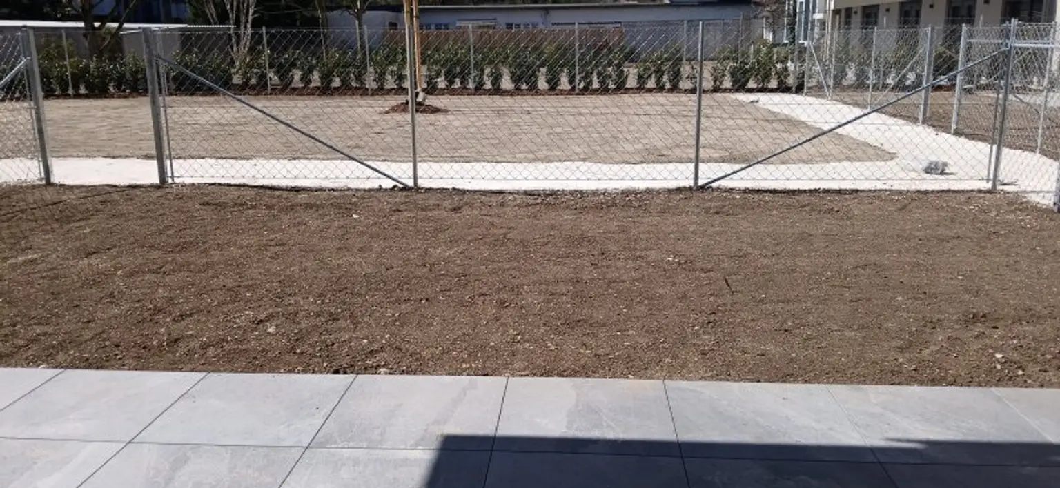 NEUBAU - ERSTBEZUG - Top 5 - Wunderschöne 2 Zimmerwohnung mit Terrasse, kleinem Garten und eigenem Tiefgaragenplatz