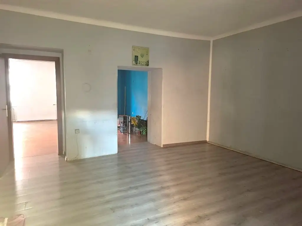 Renovierungsbedürftige 3-Zimmer-Altbau-Wohnung im Zentrum von Trofaiach nahe Leoben !