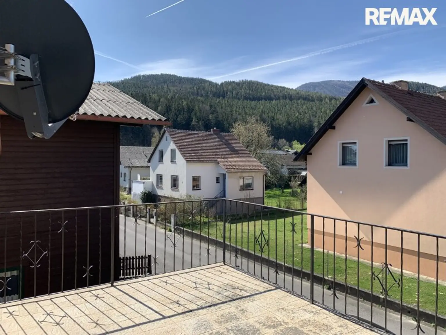 Charmantes Einfamilienhaus in Gloggnitz – Ihr neues Zuhause mit Garten und Garage!