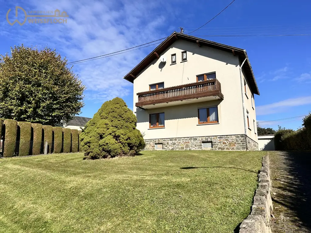 Zweifamilienhaus im idyllischen Westerwald mit großzügigem Garten