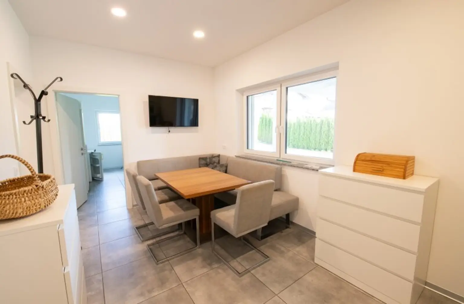 *** Neuwertiges Ärztehaus in Südkärnten *** - Vielseitig nutzbare Gewerbeliegenschaft in Kühnsdorf/ Eberndorf