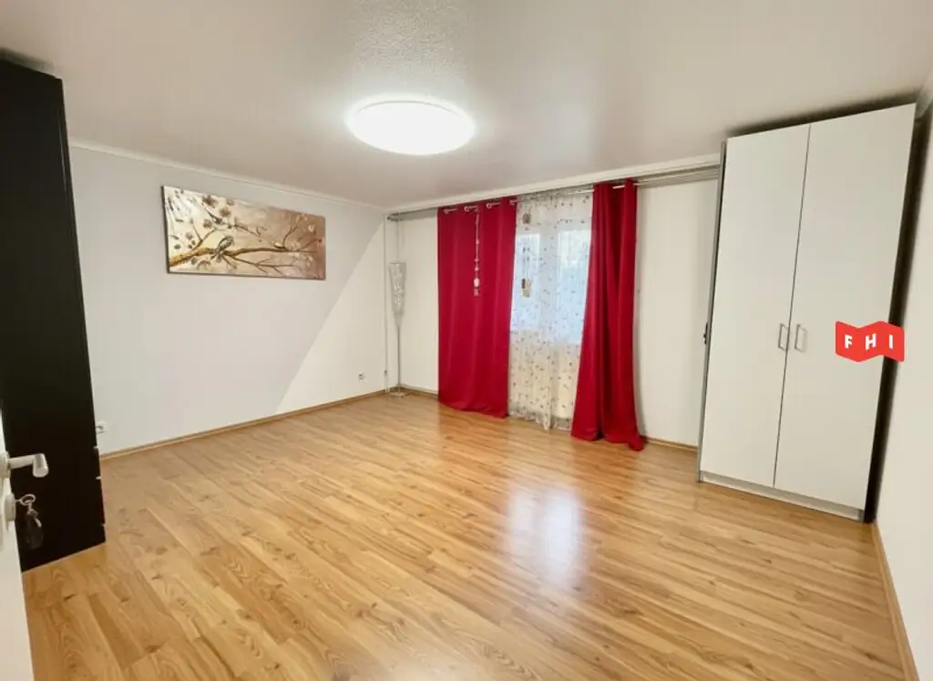 Erweiterbares 4 Zimmer Einfamilienhaus mit Garage, Pool & Gartenhaus