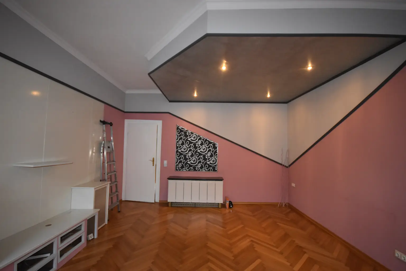 " ROCHUSMARKT - Geräumige 3 Zimmer Altbau Wohnung im 3. Bezirk"