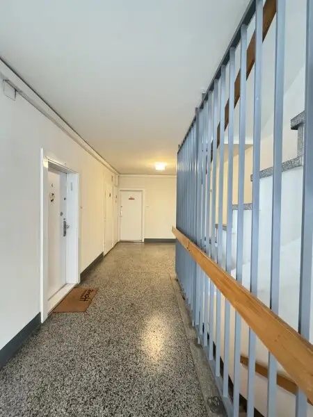 Eleganz am Schwedenplatz – Maßgeschneiderter Wohntraum mit Blick auf die Stadt