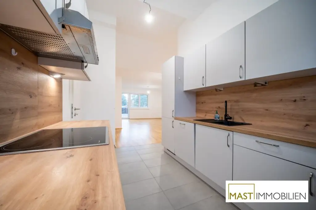Frisch verfügbar: 3-Zimmer-Wohntraum mit Balkon in Breitenlee
