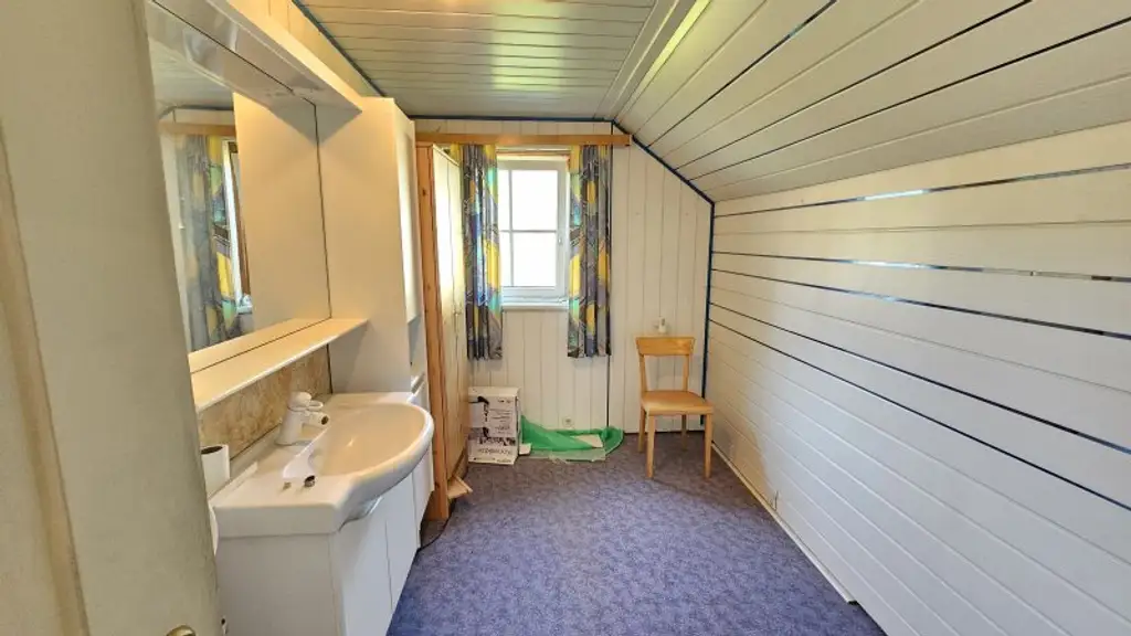 Mehrfamilienhaus mit schönem Grundstück. Zu Fuß zur Therme und zum Skilift - Bad Kleinkirchheim.
