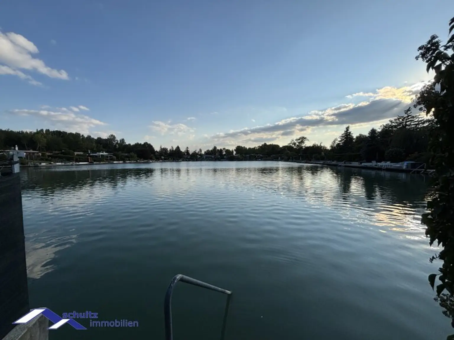 SCHULTZ IMMOBILIEN - Gemütlicher Bungalow beim See!