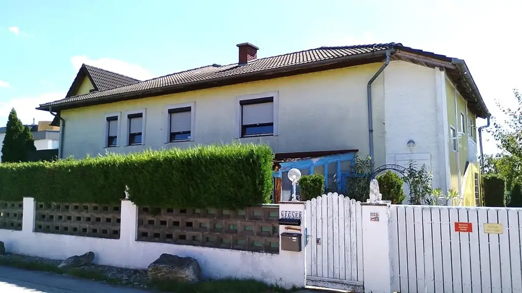 Mehrfamilienhaus 1, 2 oder vielleicht 3 Wohneinheiten?
