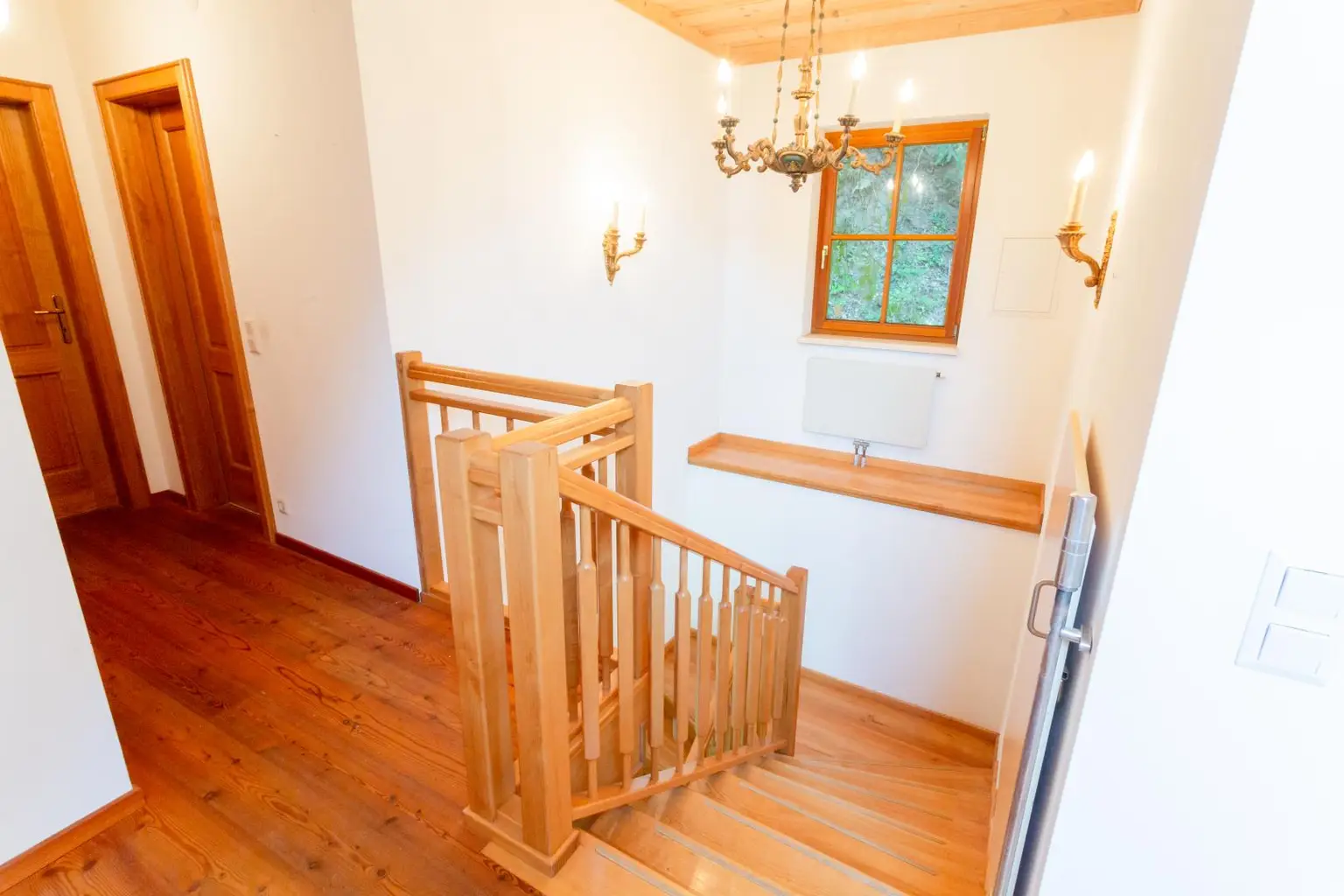 Großzügiges Wohnhaus mit Potential