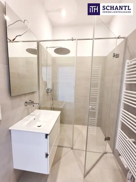 Viel Licht + Viel Raum + Viel Lebensfreude - Ihre Chance auf den sanierten Wohntraum! Frisch sanierte 2-Zimmer im Traumhaus in TOP Lage in 1150 Wien! Beste Infrastruktur und Anbindung!