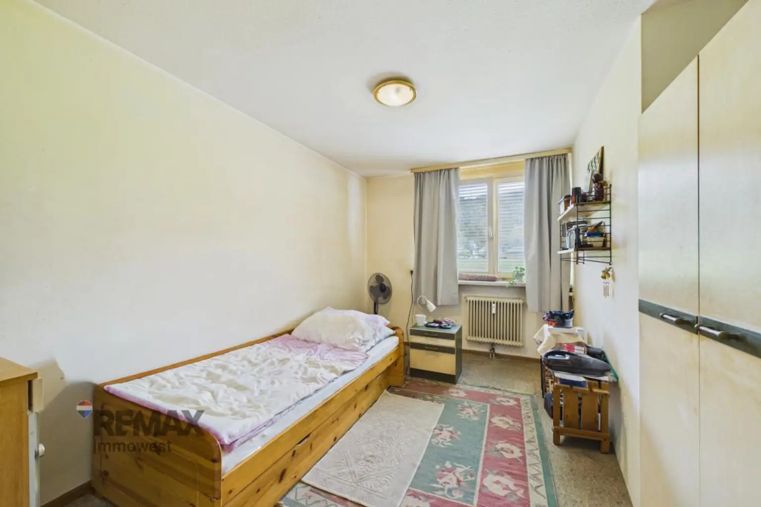 Schlafzimmer 1