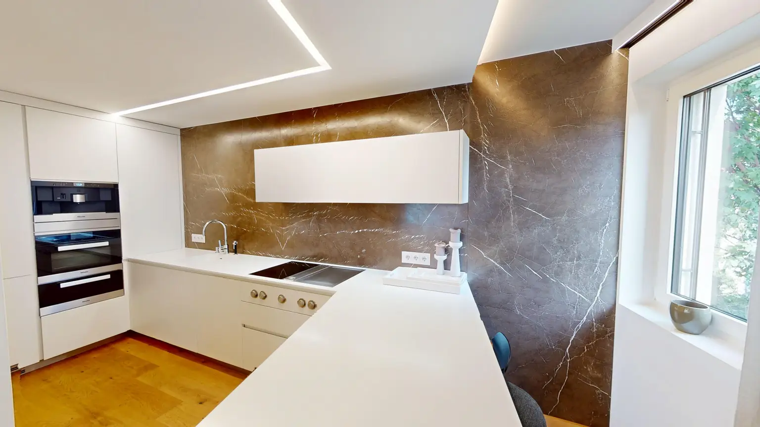 Exklusives Wohnen in idyllischer Cottagelage (inkl. Garage)