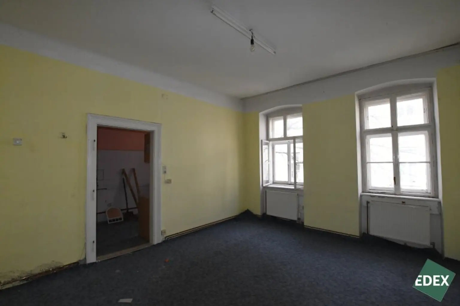 Sanierungsbedürftige 1-Zimmer-Altbauwohnung mit Entwicklungspotenzial