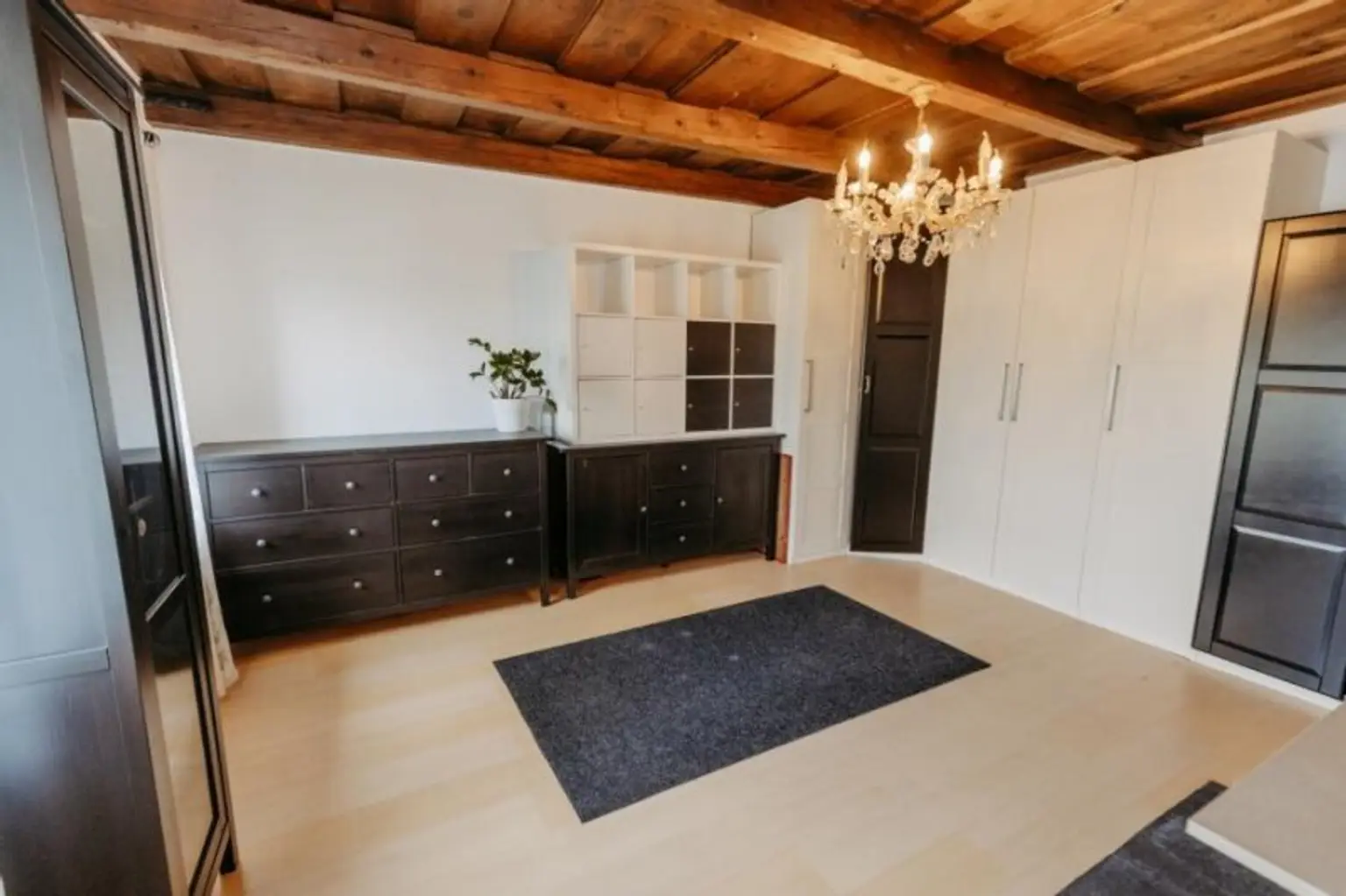 Gepflegtes, neu revitalisiertes  und liebevoll erhaltenes Landhaus. Natur, Sonne, Ruhe,  Seelenheil.