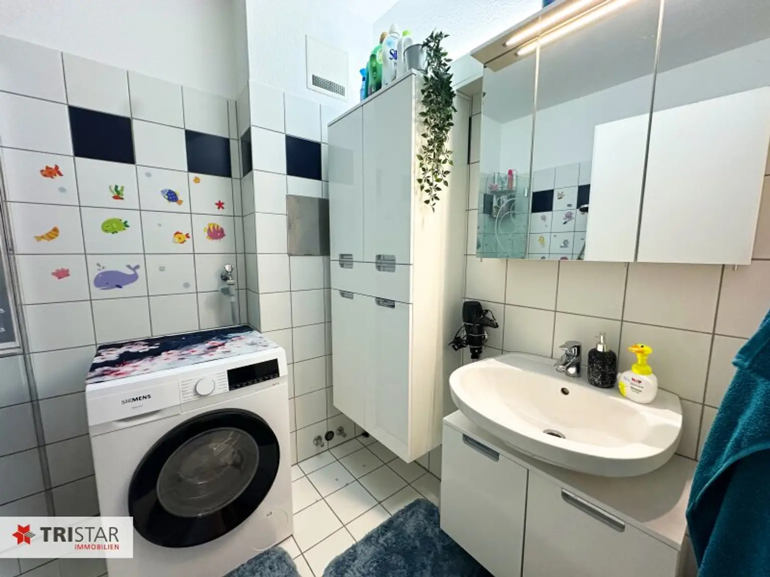 NEU I Charmante 3 Zimmer Wohnung mit 2 Balkonen in Top Lage von Himberg