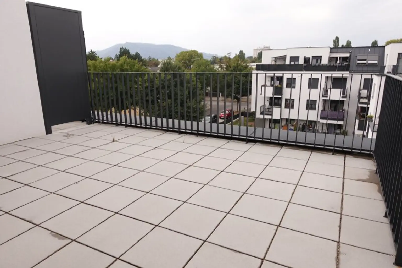 DG-TERRASSE-Garçonnière, Zweitbezug