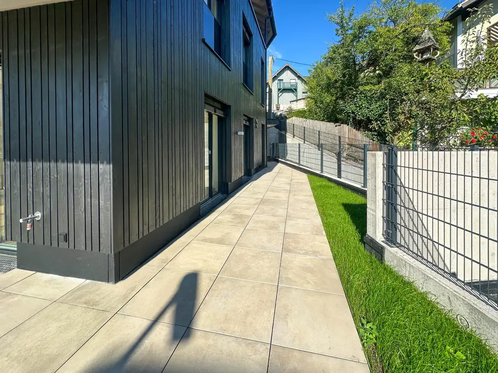 wenige Schritte zum See und ins Zentrum - Haus am See - Bezugsfertige Neubauwohnung in Altmünster