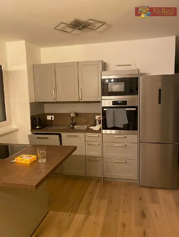 Sehr schöne Vorsorgewohnung mit 2 großen Balkons in der Donaustadt