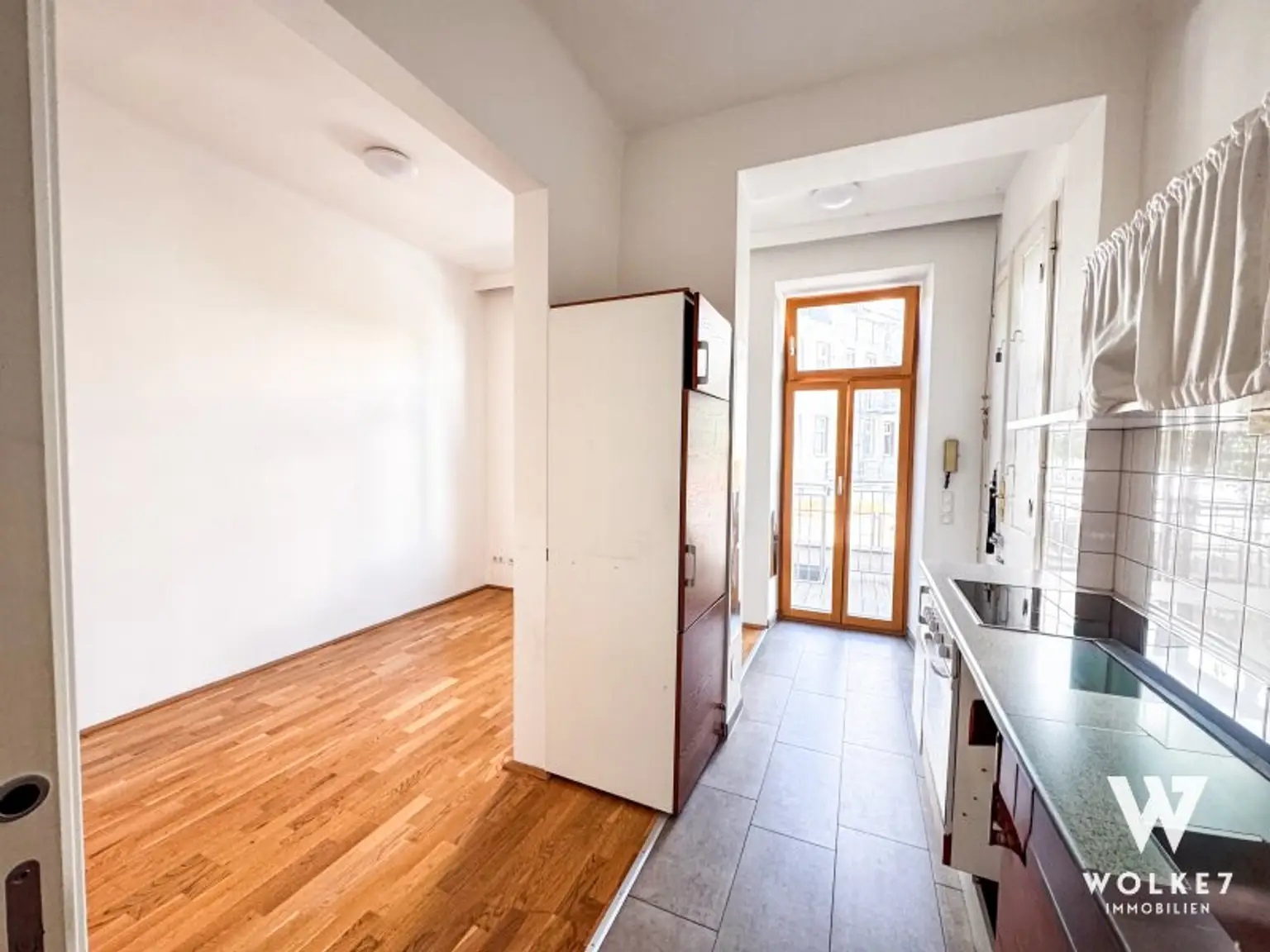 1,5-Zimmer Altbauwohnung mit großzügigem Balkon | Nähe U3 Johnstraße