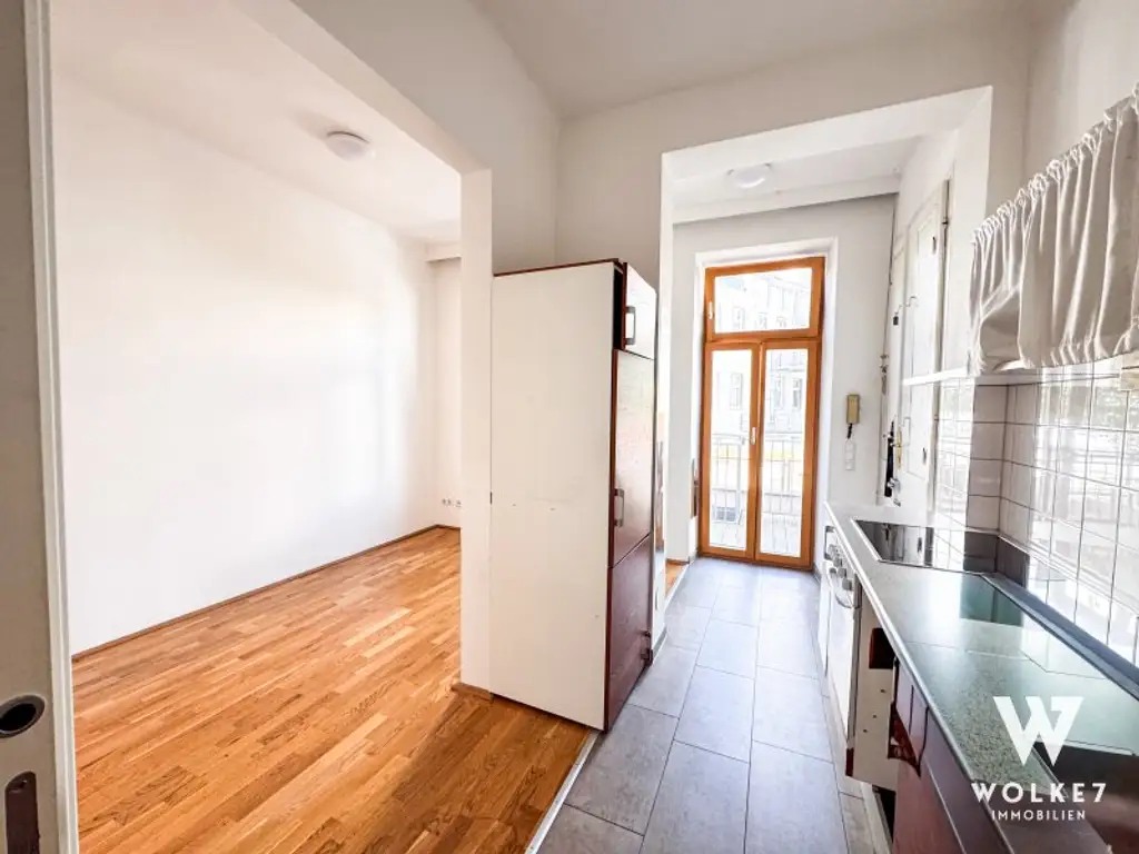 1,5-Zimmer Altbauwohnung mit großzügigem Balkon | Nähe U3 Johnstraße