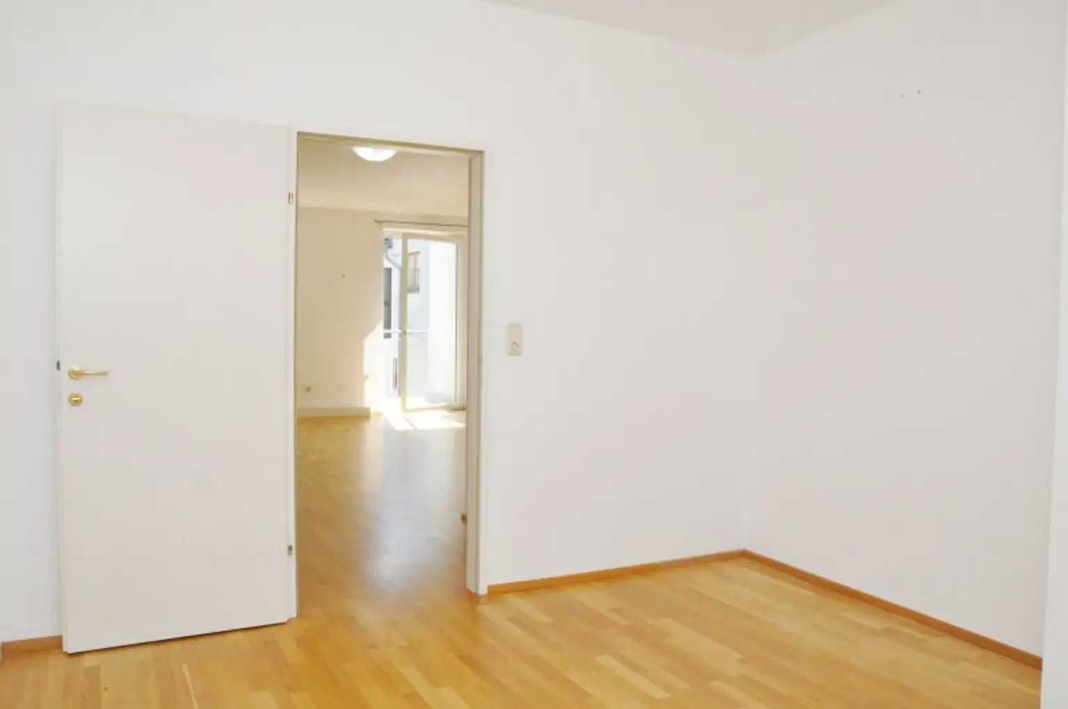 Helle 3-Zimmer Wohnung mit Balkon Nähe Donaukanal