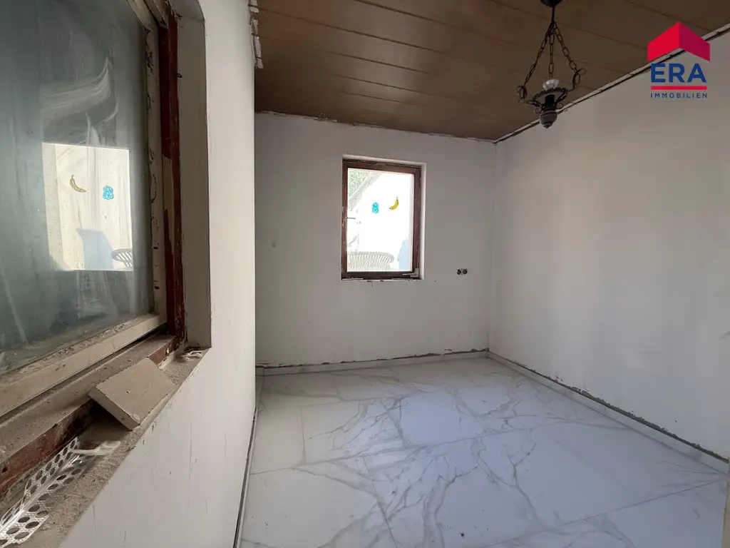 PREISREDUZIERUNG: Historisches Bauernhaus mit großem Grundstück & vielseitigen Nebenflächen