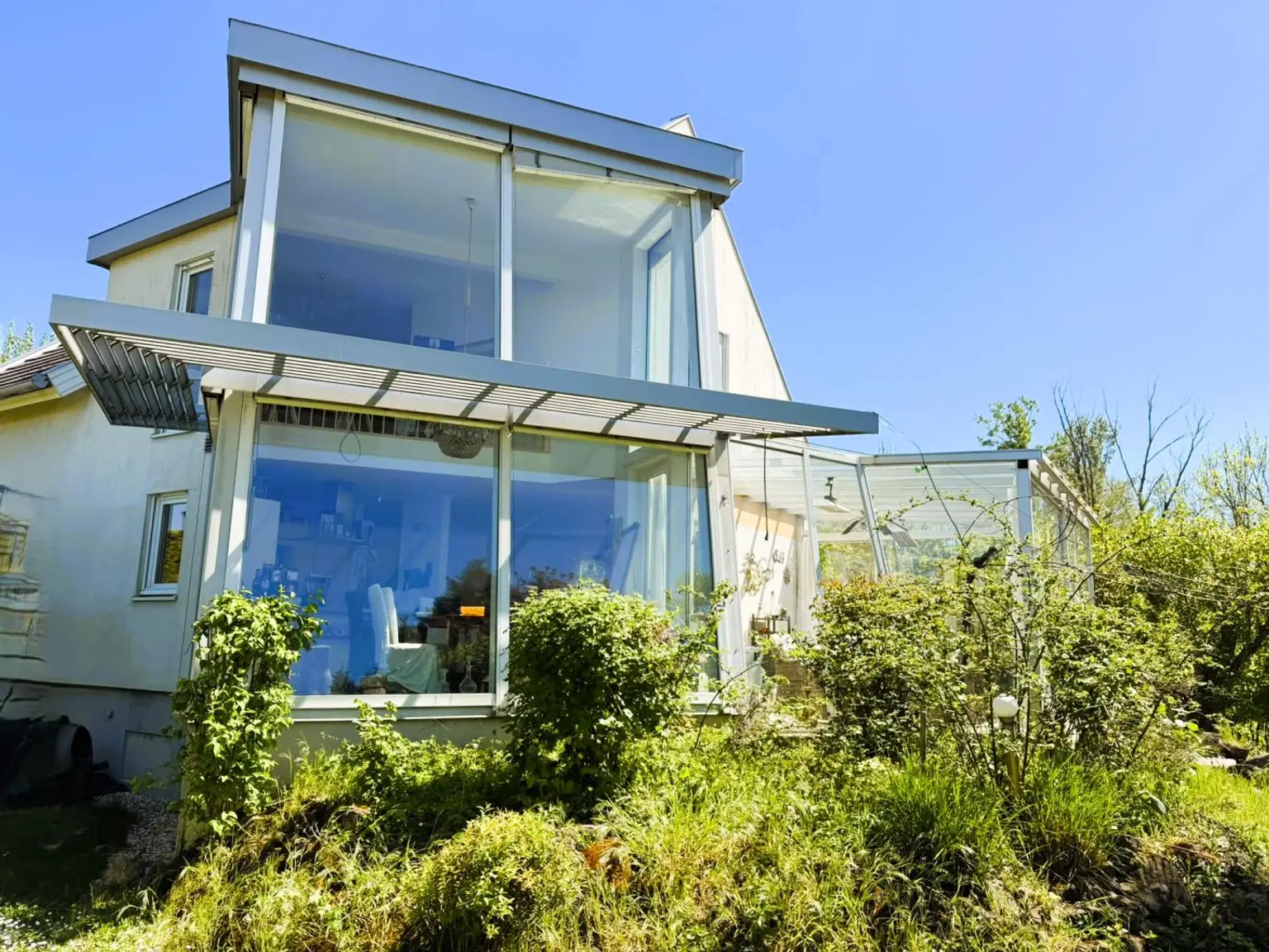 Haus Glasfront Garten