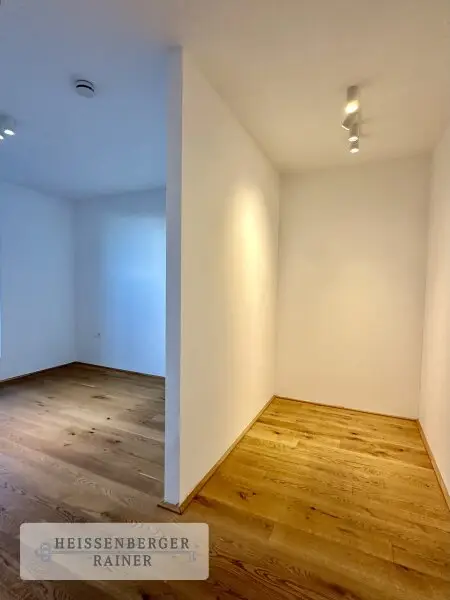 HOCHWERTIG, GROSSZÜGIG, SONNIG /// herrliche Dachterrassenwohnung /// Jacquingasse