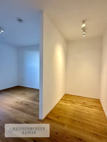 HOCHWERTIG, GROSSZÜGIG, SONNIG /// herrliche Dachterrassenwohnung /// Jacquingasse