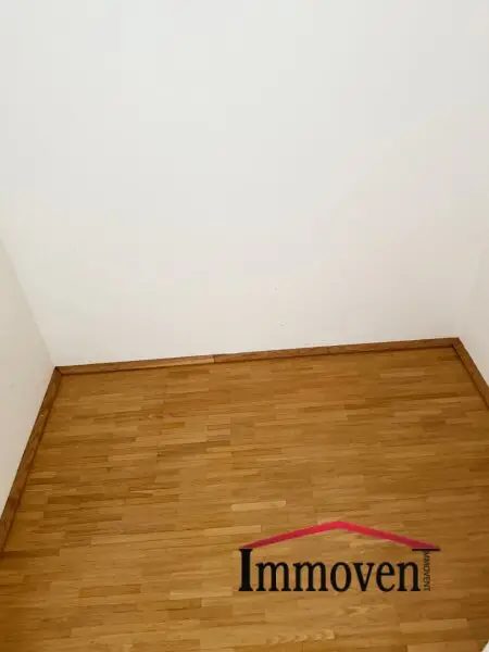 SOMMERAKTION* - ERSTES MONAT MIETFREI - 3-Zimmerwohnung mit Balkon in zentraler Lage!