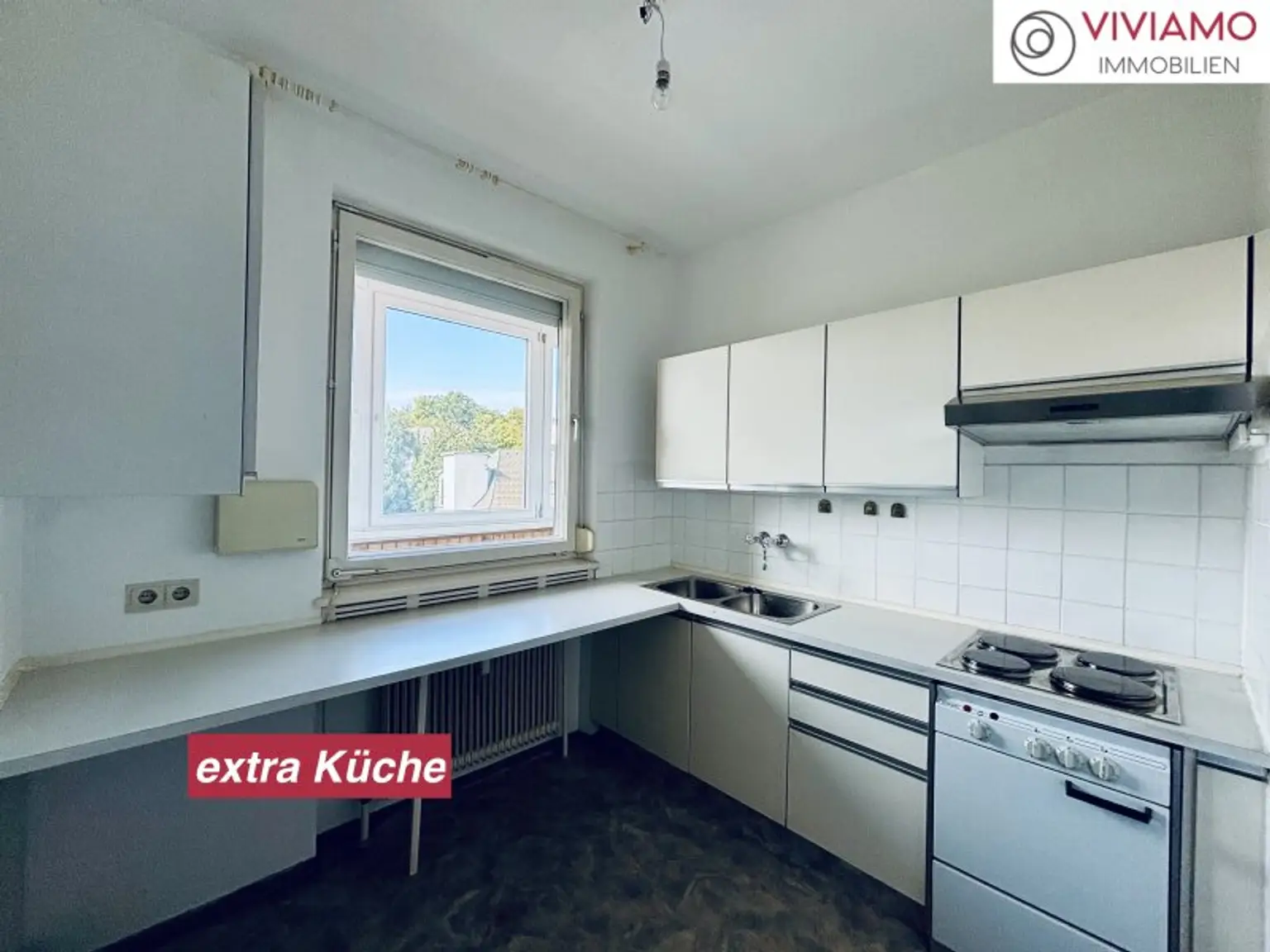 Gepflegte 2-Zimmer-Wohnung mit Loggia und KFZ-Stellplatz!