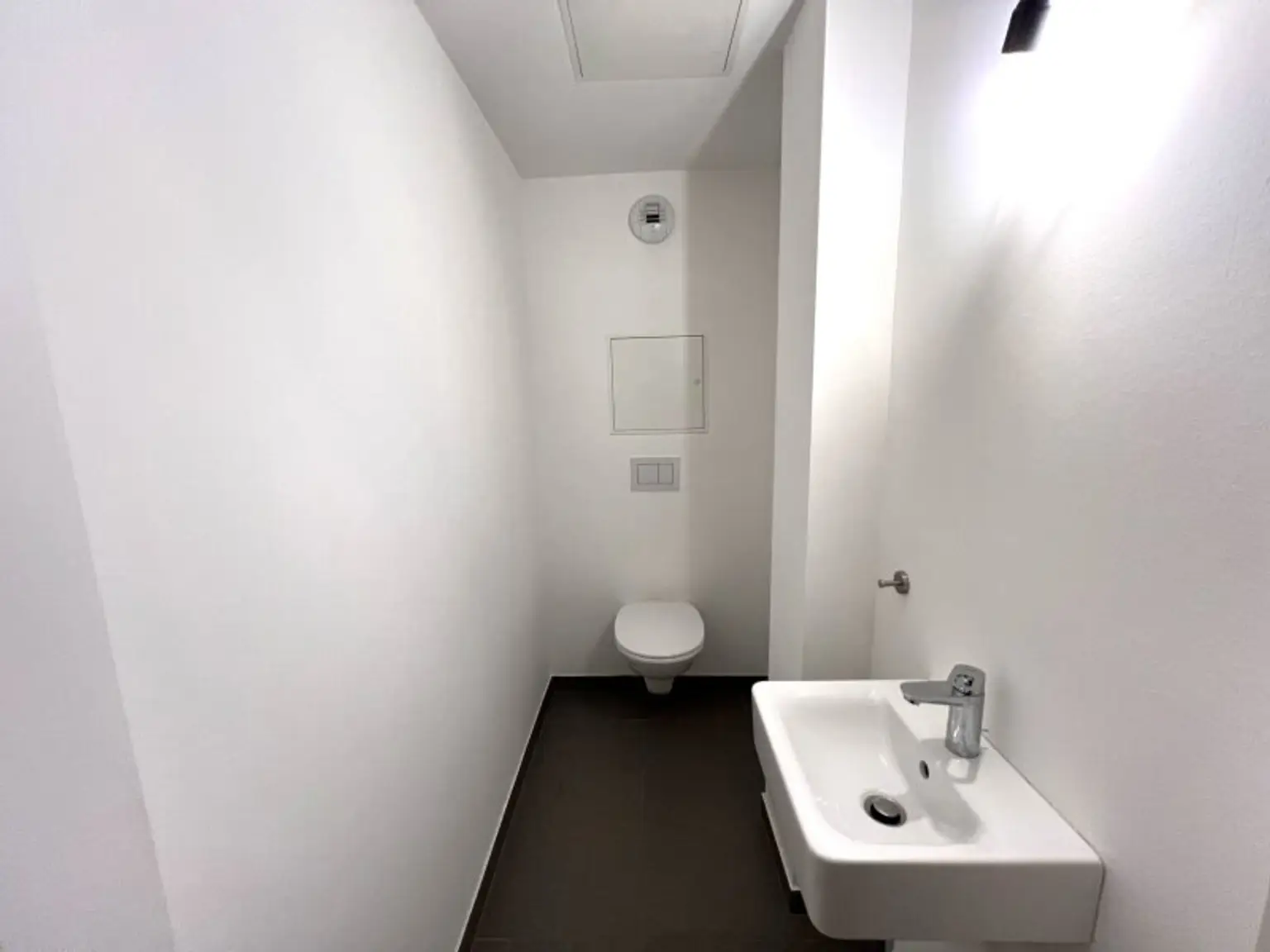 Attraktive 2-Zimmerwohnung mit Kühldecke und Balkon