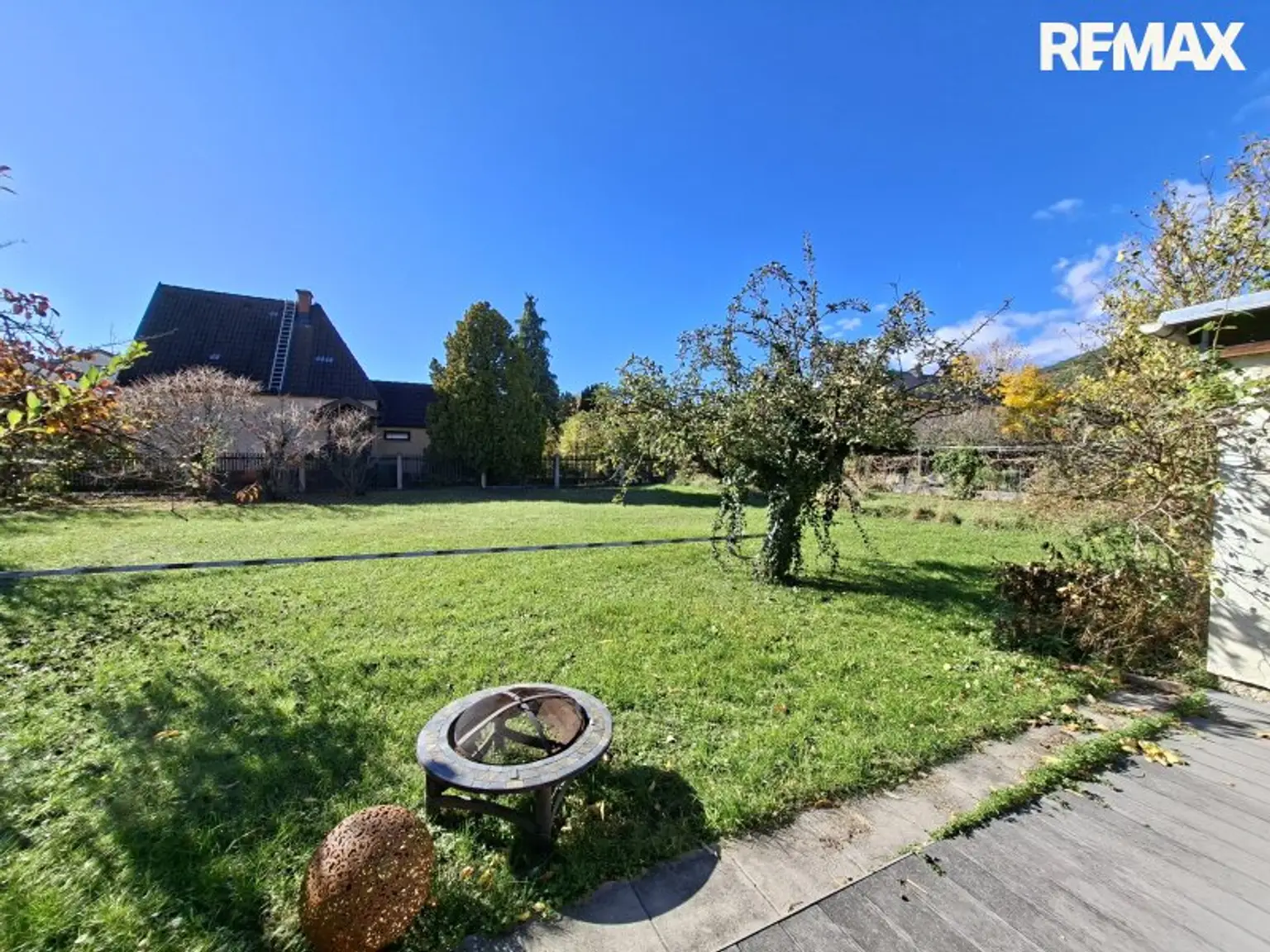Wohnen im Grünen - Einfamilienhaus mit ca. 99,10 m² Wfl. auf 1.027 m² Grund in Ternitz zu kaufen!