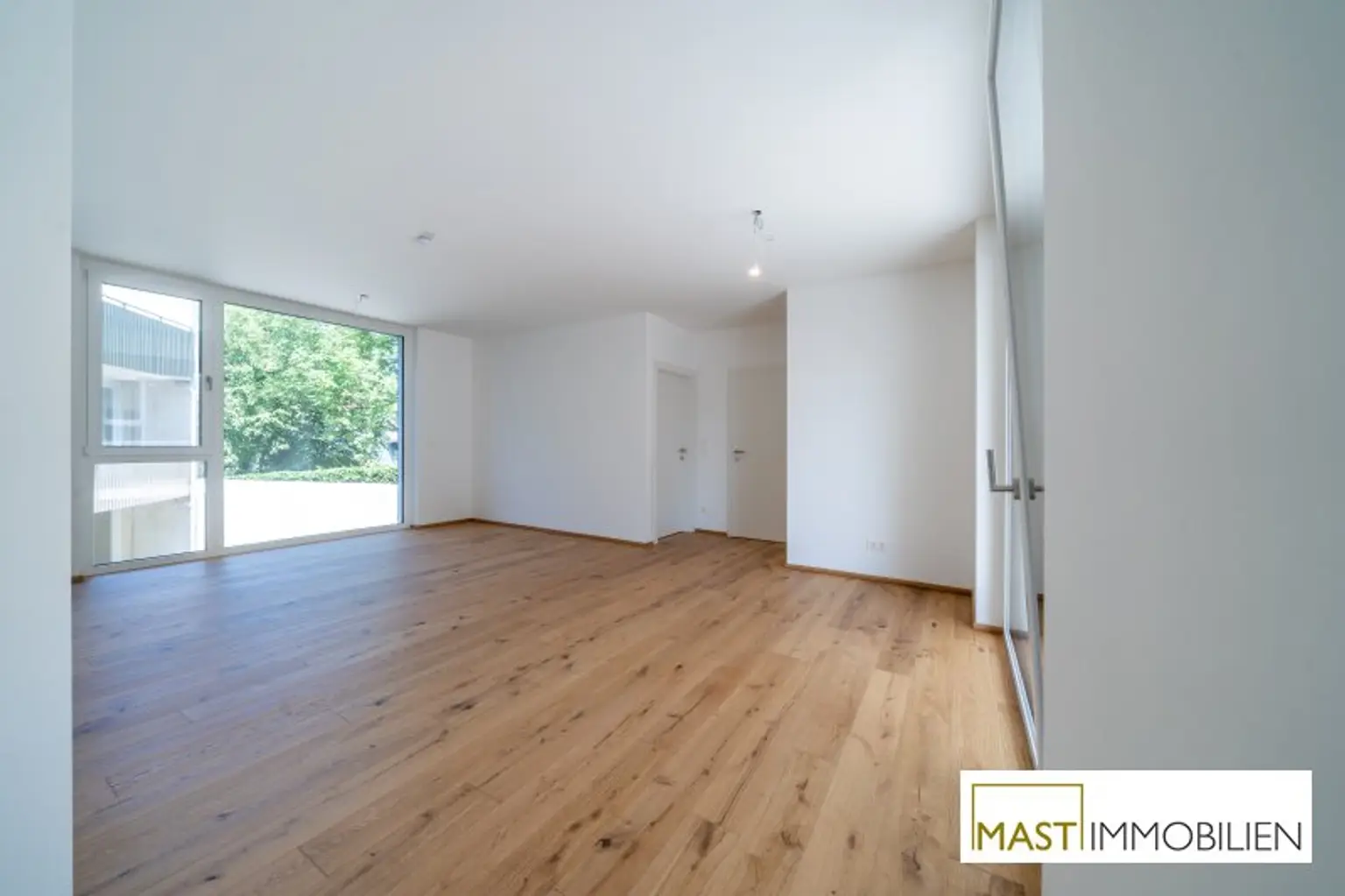 *Sommer 2025* Traumhafte 3-Zimmer Familienwohnung mit rund 15 qm Freifläche!