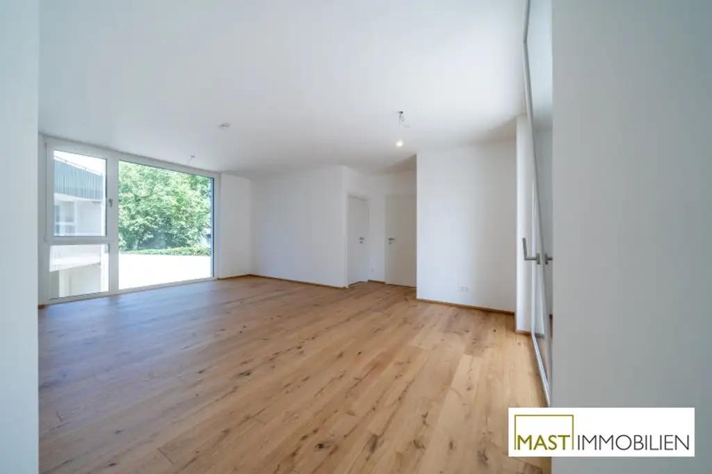 *Sommer 2025* Traumhafte 3-Zimmer Familienwohnung mit rund 15 qm Freifläche!
