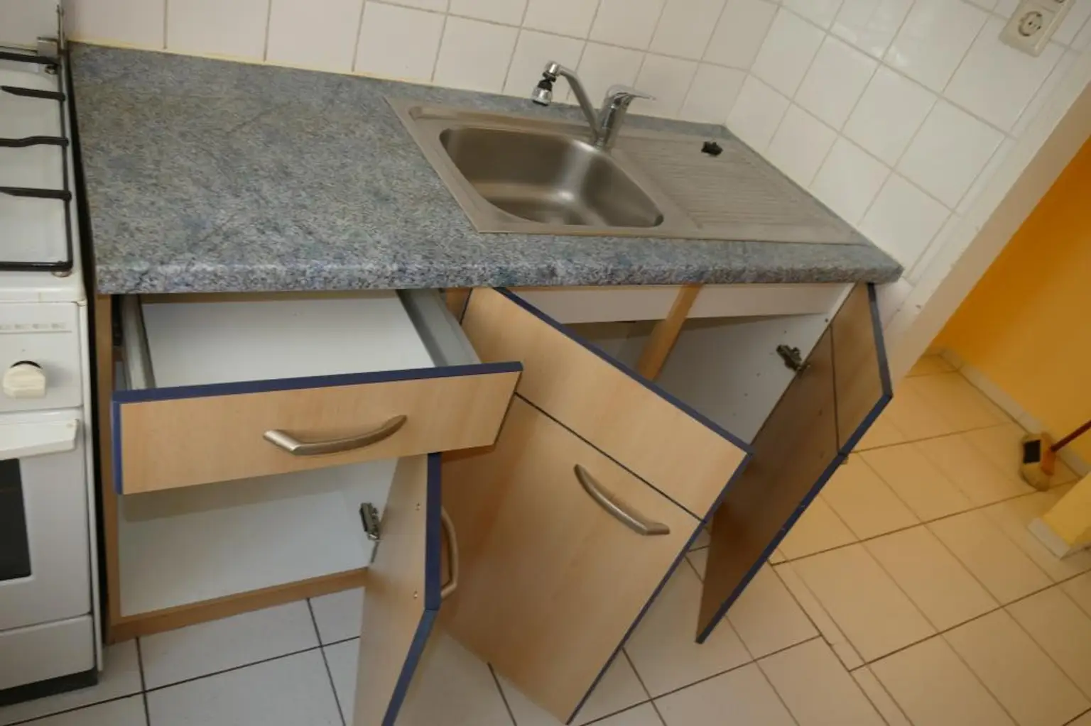 Zentral begehbar, charmante Ideal-Single-Student- Mietwohnung.