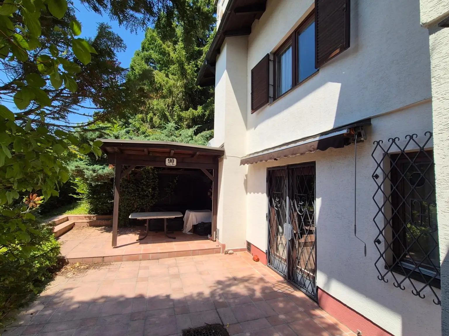 ROMANTISCHES EINFAMILIENHAUS IN BESTER LAGE