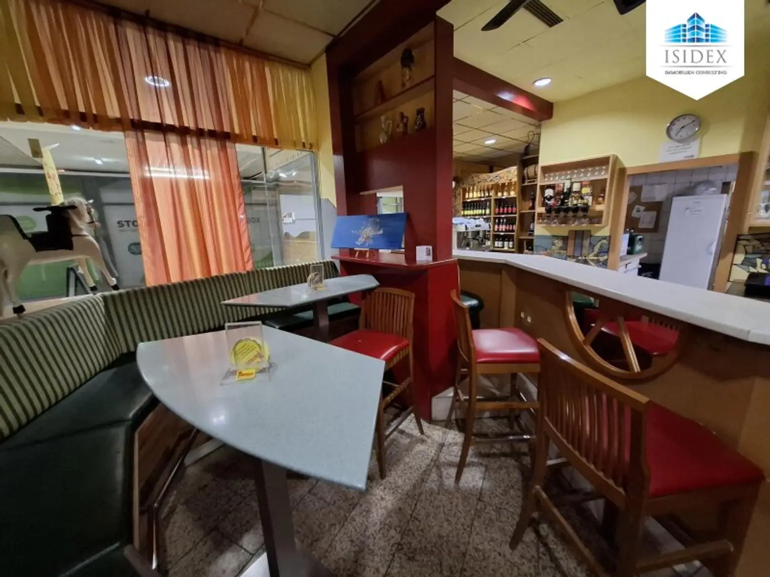 Gemütliches Cafe mitten im Geschehen!