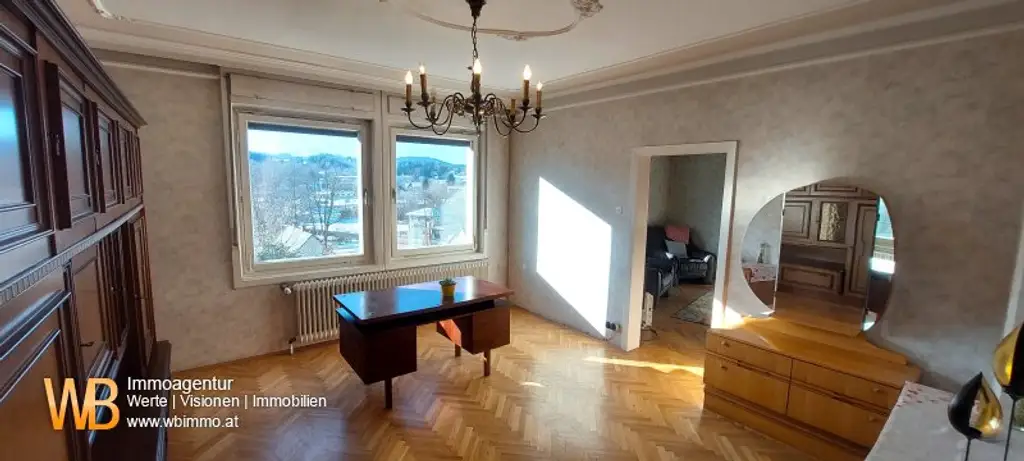 Fernblick 3 Geschoße, über 200m² WNFL + 100m² Lager + 4300m² Eigengrund