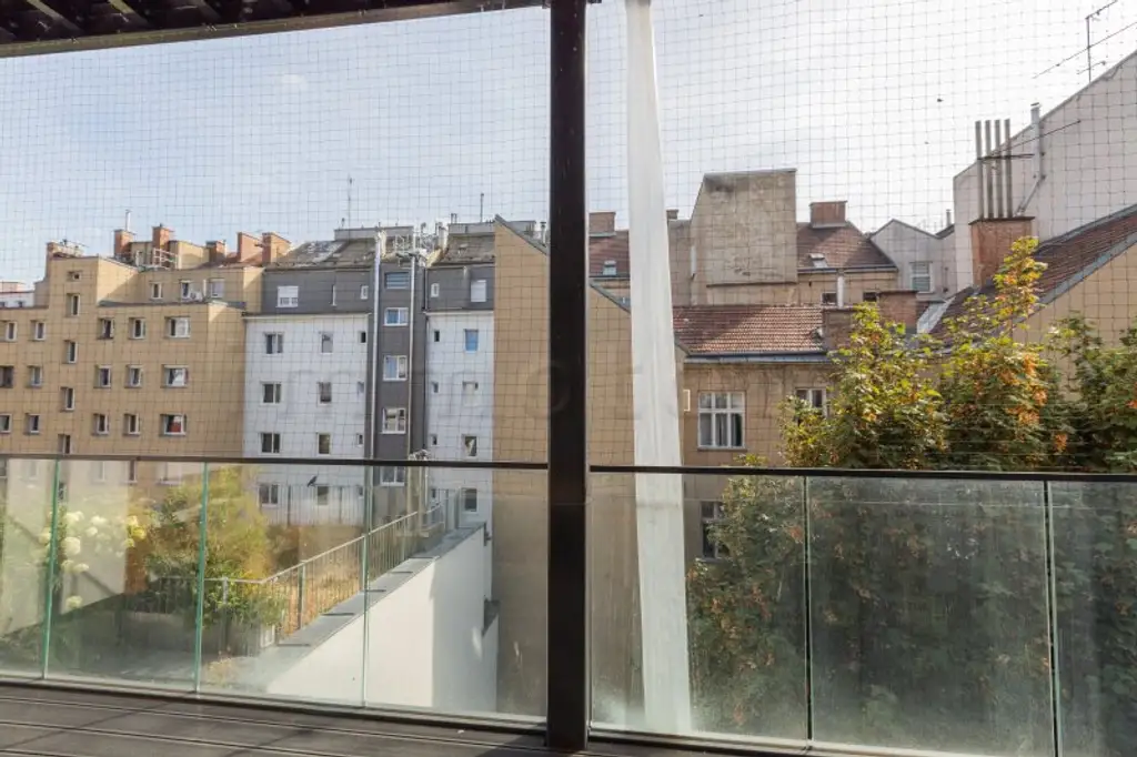 Fasanviertel: Erstbezug 2024 - Moderne 3-Zimmer-Wohnung mit 2 Bädern und 21 m2 Südloggia,