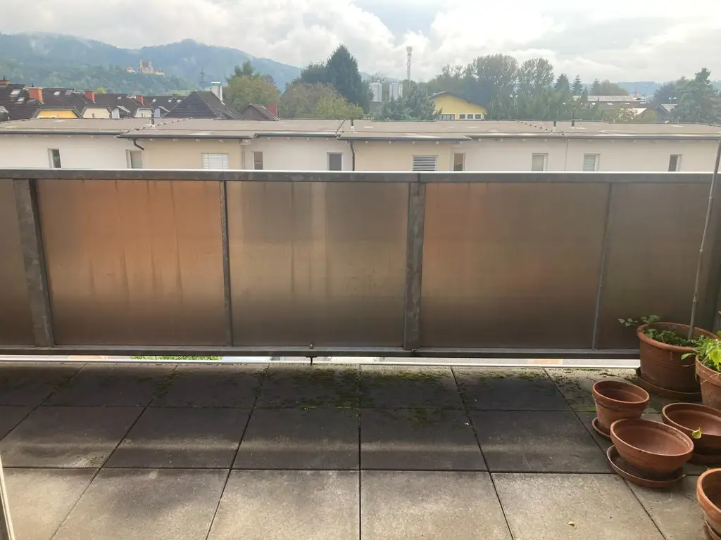 Maisonnette mit 2 Balkone und  2 Parkplätze