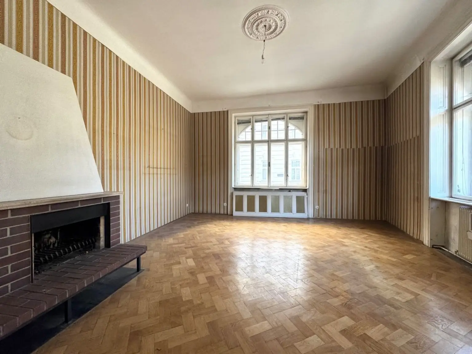 E | ++ NEU ++ Stilvolle ALTBAUWOHNUNG in TOP LAGE des 3. Bezirks ++ | Prima Service Immobilien